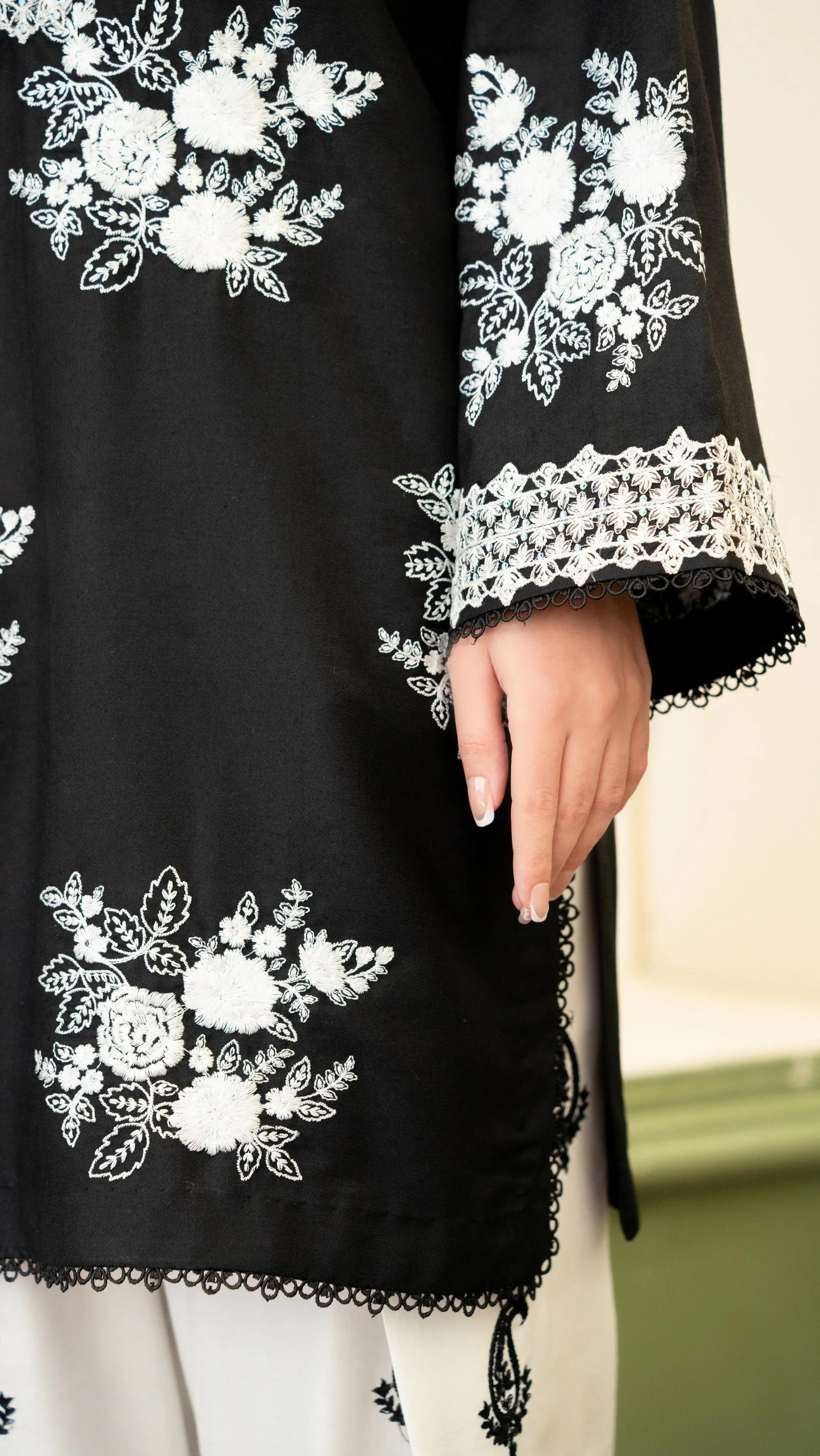 LaibaMir 3pc Embroidered Lawn