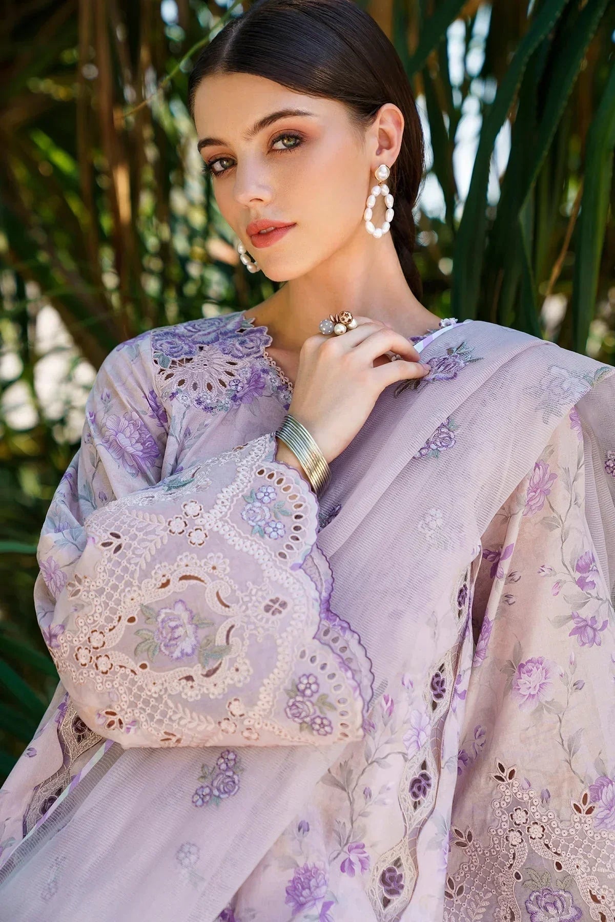Baroque Embroidered Lawn 3pc Suit